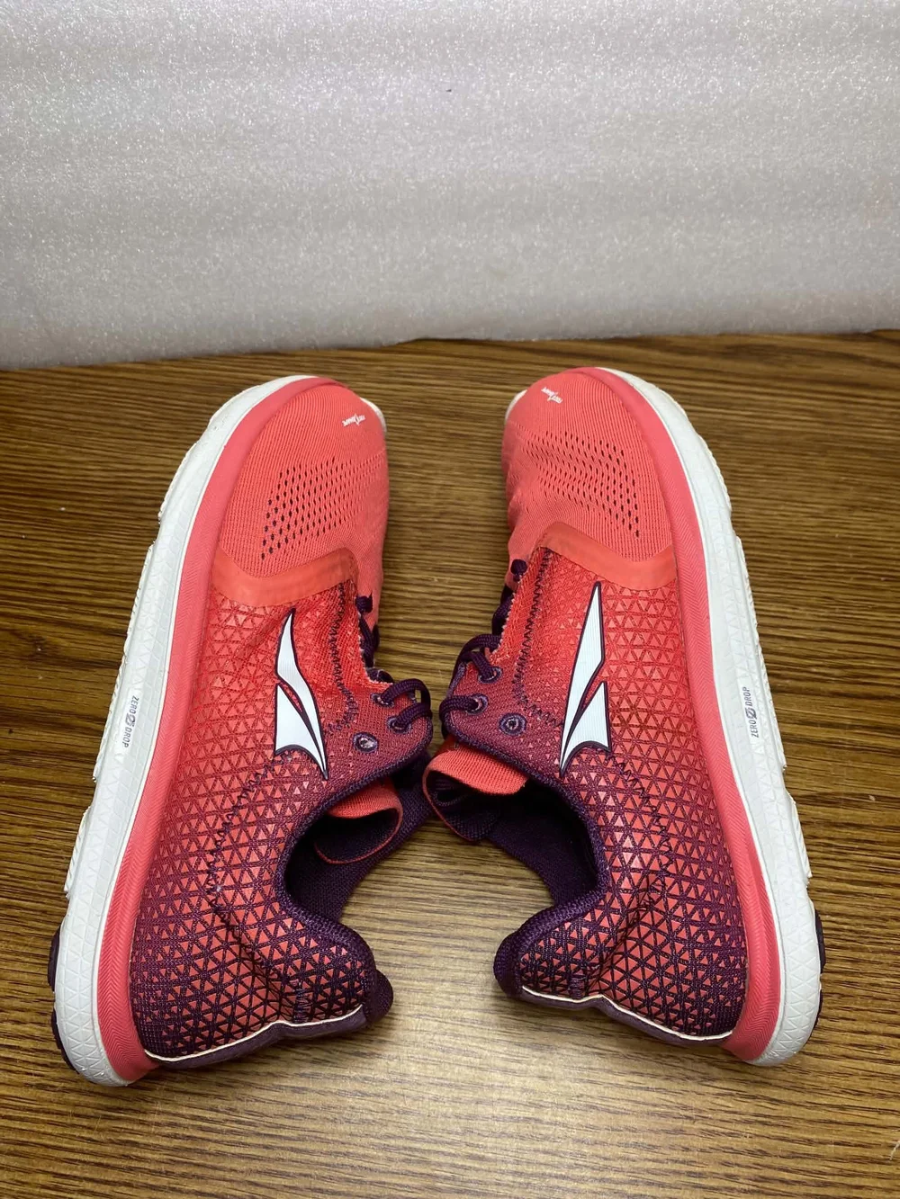 Altra Solstice ALW1836P662 Womens Size 9W Pink Purple Sneakers Running Shoes